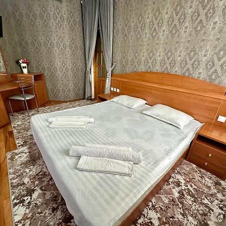 Comfort Inn Samarkand Buitenkant foto